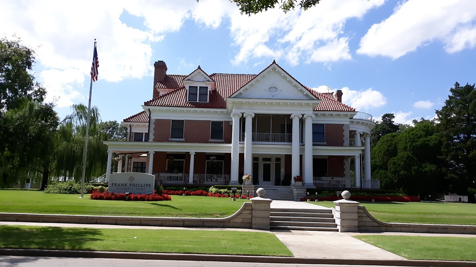 Bartlesville OK cityscape