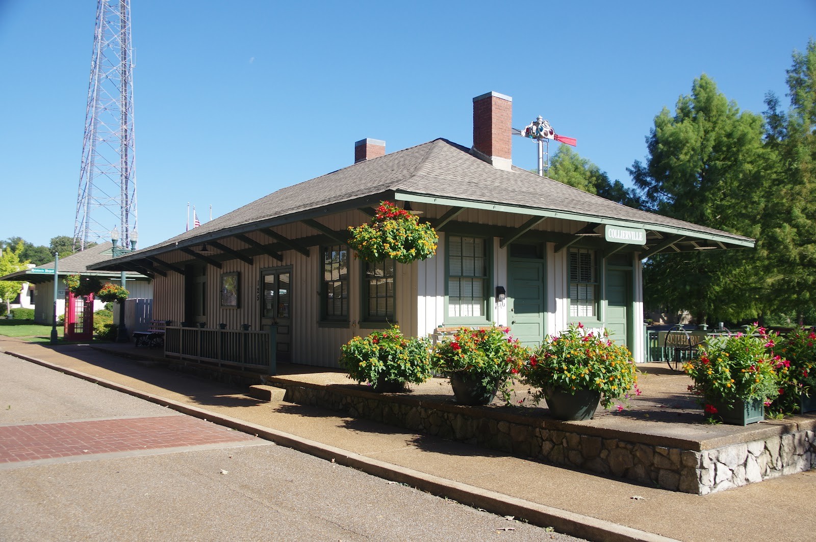 Collierville TN cityscape