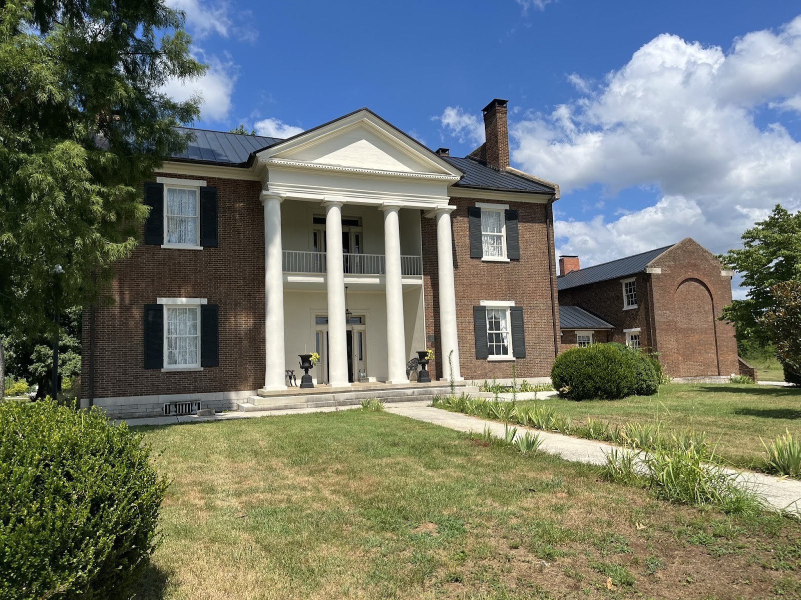 Columbia TN cityscape