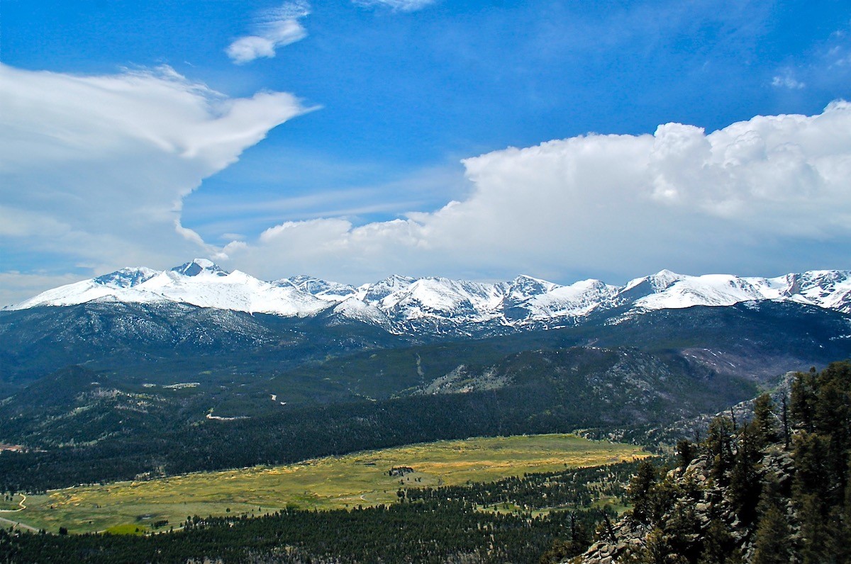 Estes Park CO cityscape