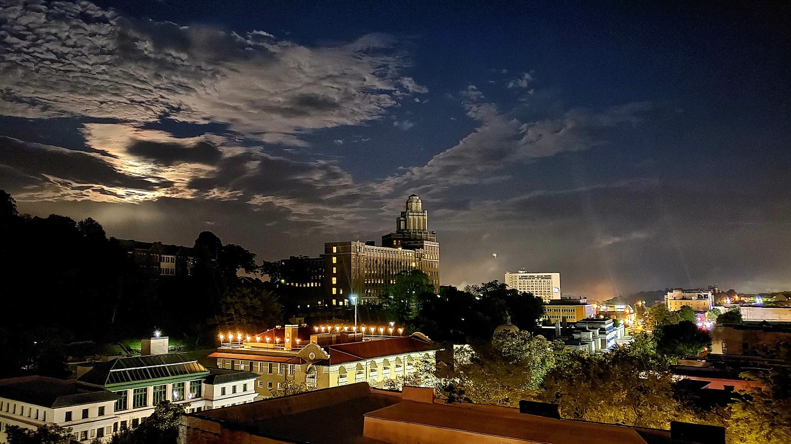 Hot Springs AR cityscape