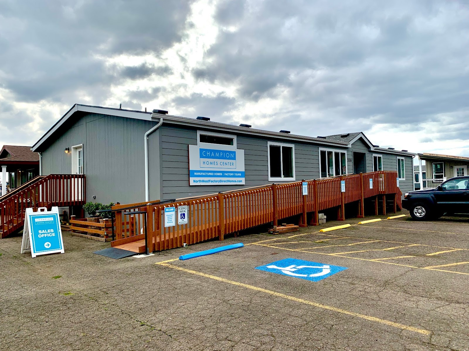 Mcminnville OR cityscape