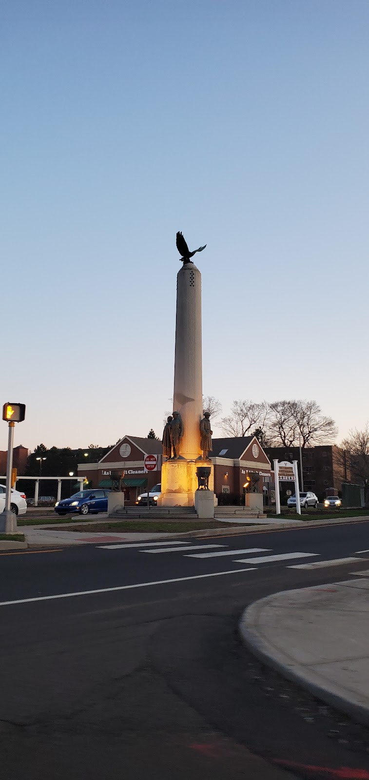 Meriden CT cityscape