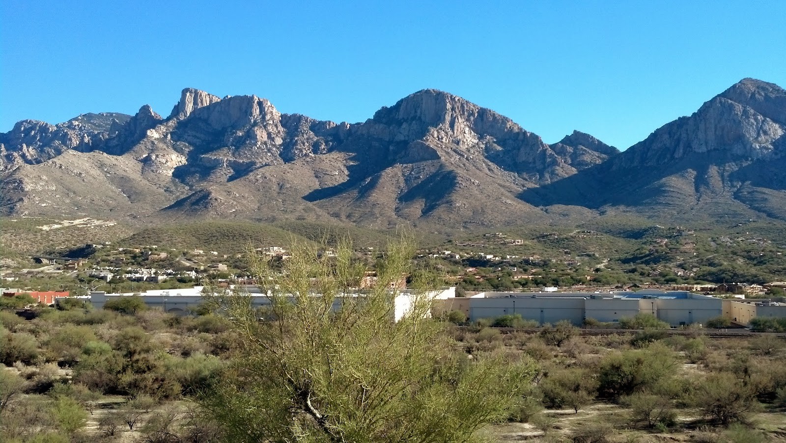 Oro Valley AZ cityscape