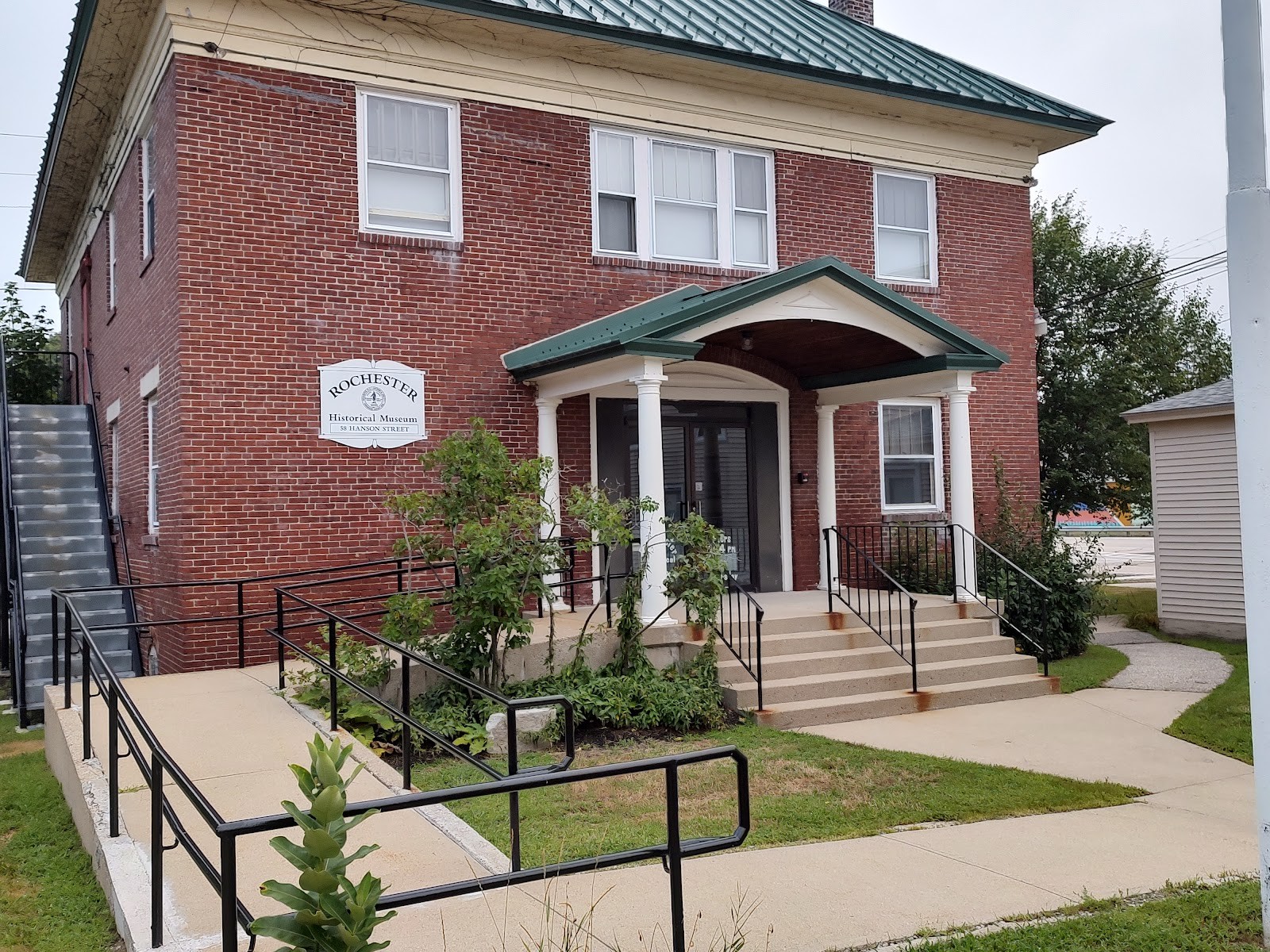 Rochester NH cityscape