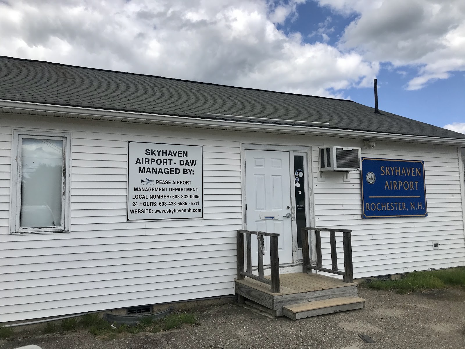 Rochester NH cityscape