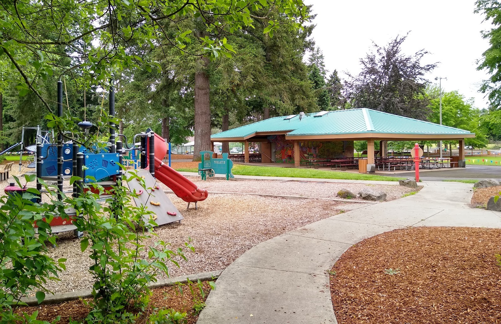 Tualatin OR cityscape