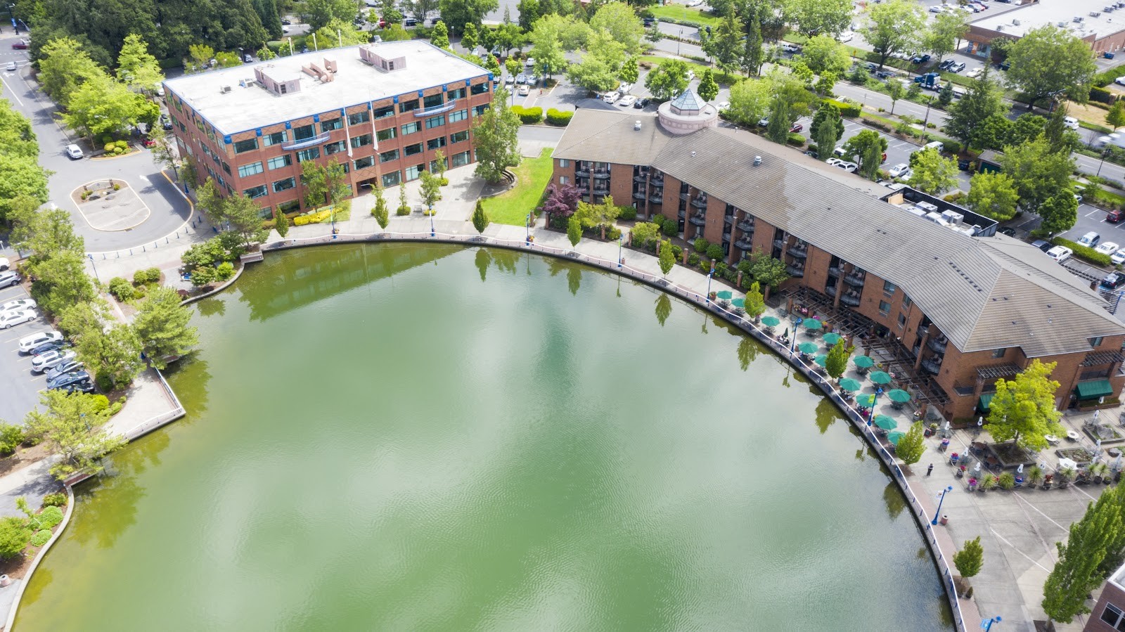 Tualatin OR cityscape