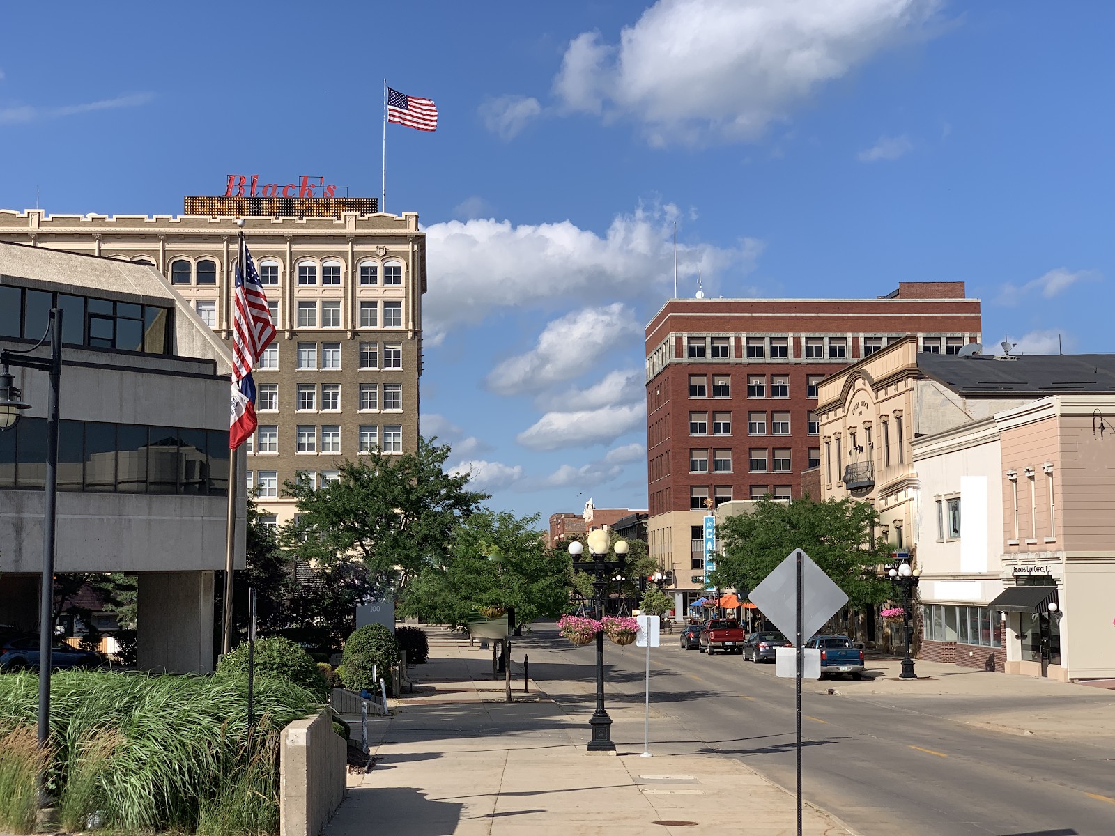 Waterloo IA cityscape